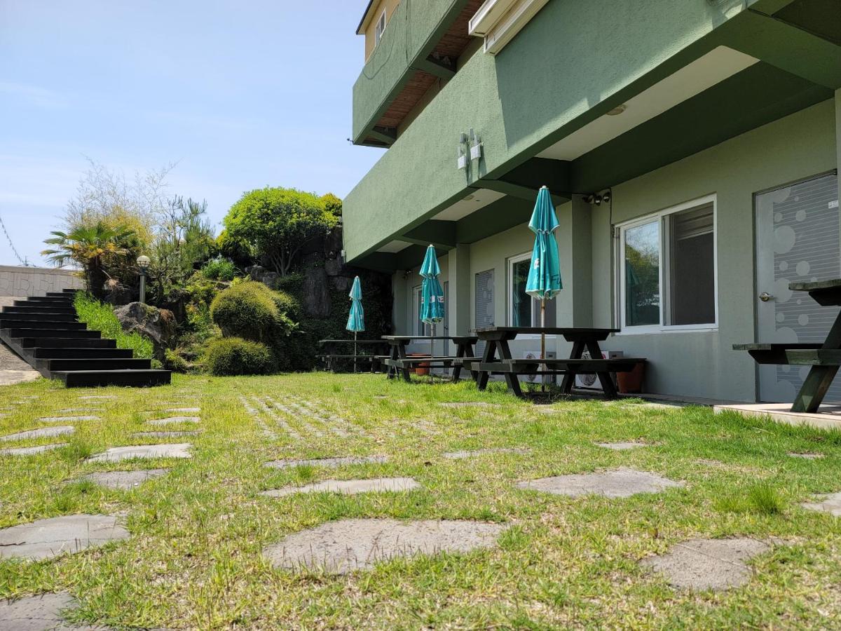 Jeju Oreum Pension エクステリア 写真